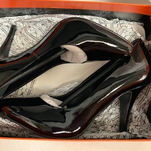 Black patent pumps